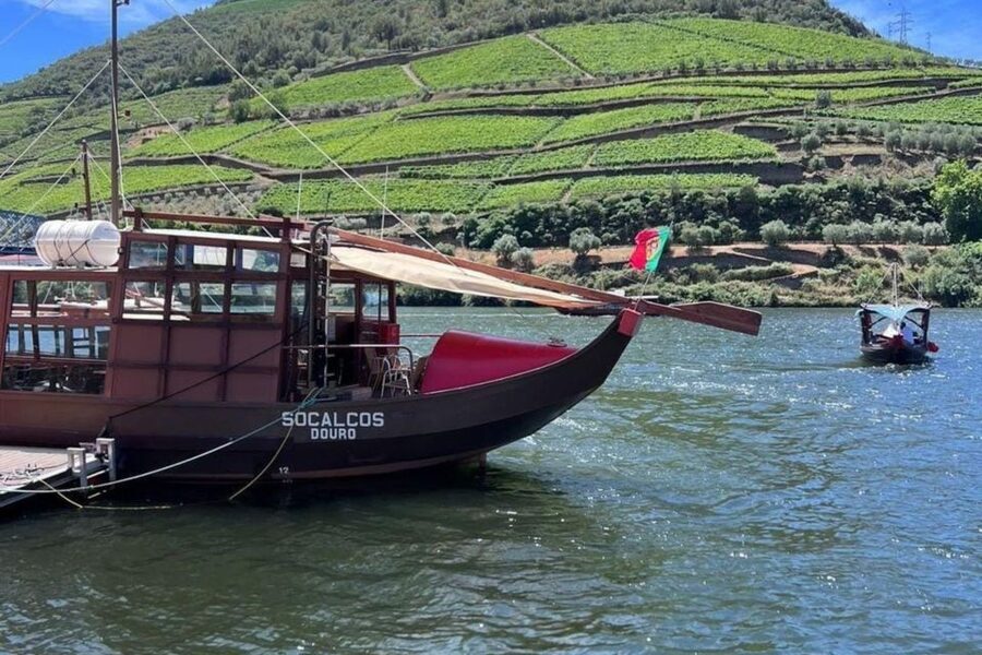 Porto: Douro Valley Tour w/ 3 Tastings, Lunch, & Opt. Cruise - Why this Douro Valley tour works well from Porto