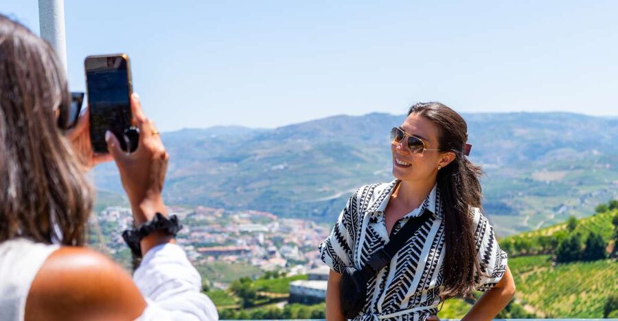 Porto: Douro Valley Tour with Lunch, Boat Cruise & Tastings - Key things to know before booking