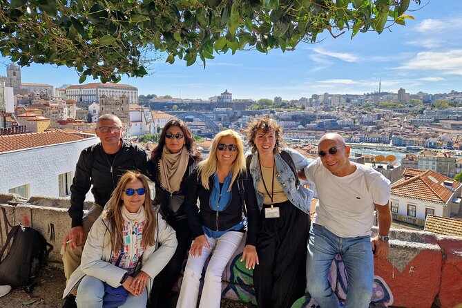 PORTO: Essencial Walking Tour 3 hours - The market stop and a taste of Porto