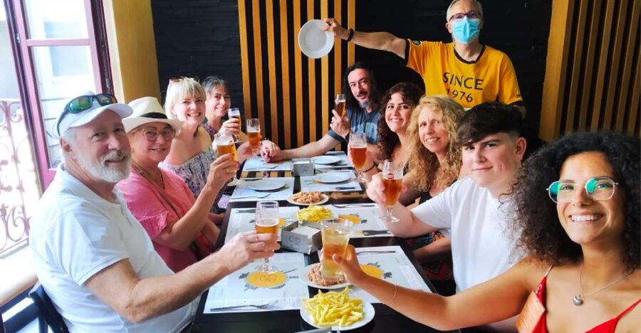 Porto: Food Tour with Tastings - Stop three: beer and regional food