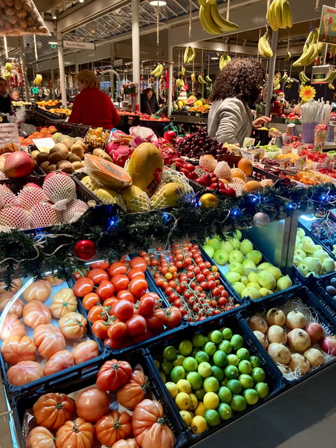 Porto food, wine and culture walking tour - max 8 pax - Finishing with coffee and something sweet