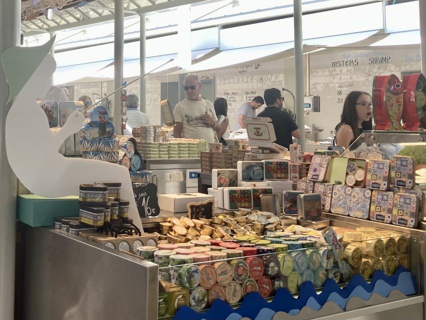 Porto food, wine and culture walking tour - max 8 pax - Why the eight-person limit matters