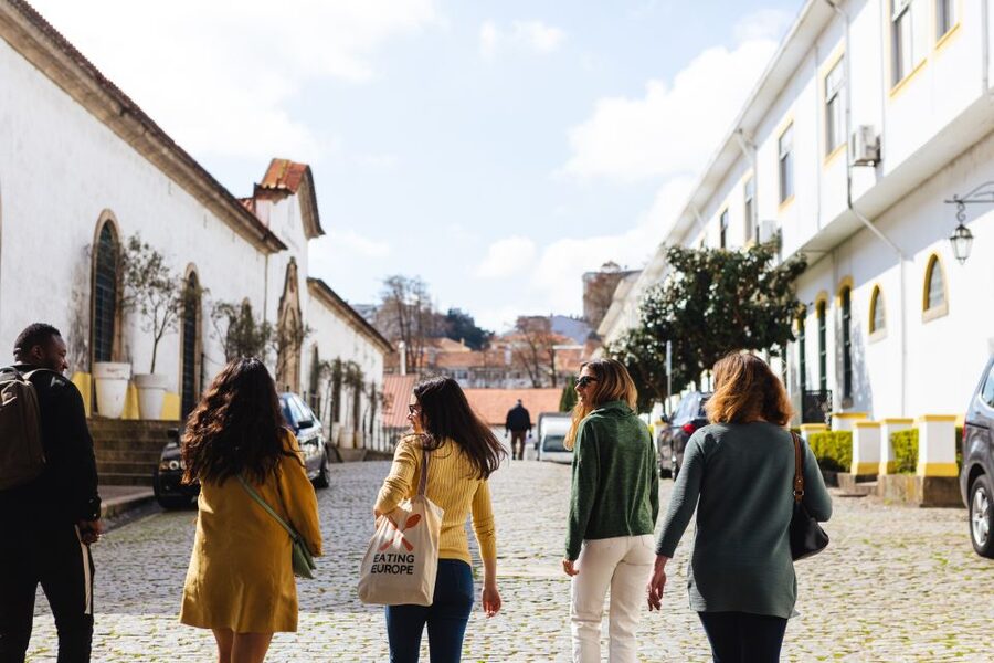 Porto: Food & Wine Tasting Walking Tour with Port Wine Cave - Who should book this Gaia food tour?