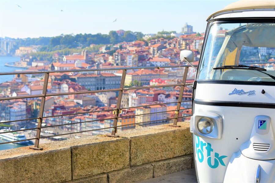 Porto: Full-Day Private Tuk Tuk Tour - Praça do Infante and the Ribeira waterfront