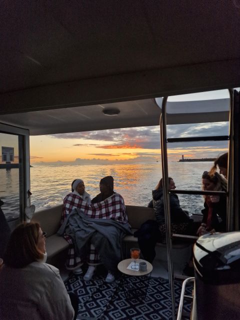 Porto: Guide Boat tour with tasting of 4 Port wines - Why the Douro is a smart way to see Porto