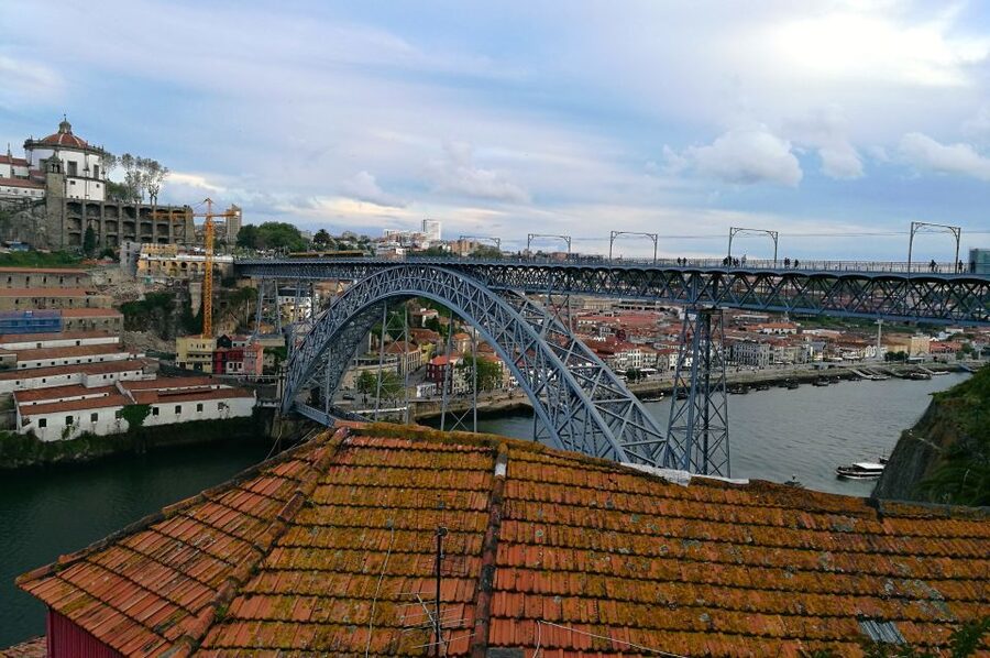 Porto: Guided 3-Hour Best of Tour by Segway - Café Majestic and the São Bento Challenge