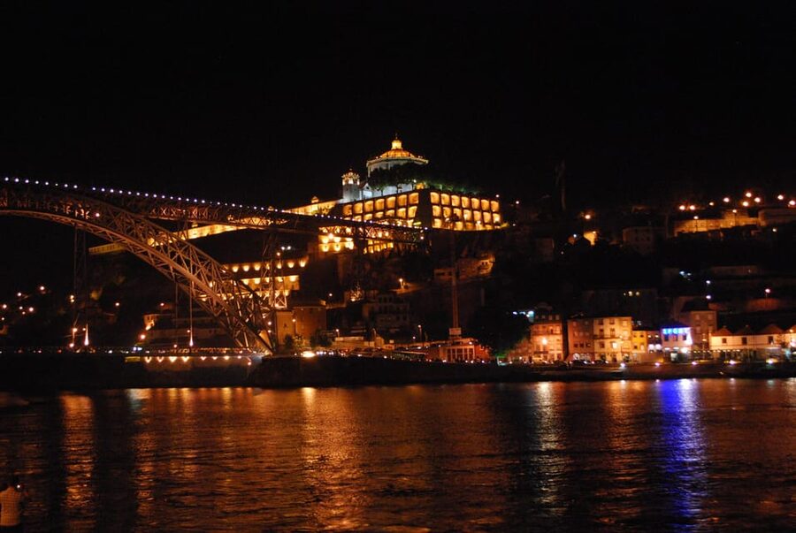Porto: Guided e-bike tours in Porto and Gaia - Snacks and the food side of the ride