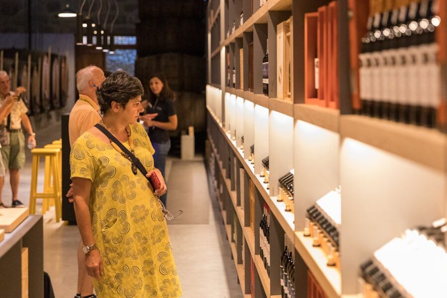 Porto: Guided Tour and Tasting of 3 Port Wines at Poças - Value, flexibility, and practical details