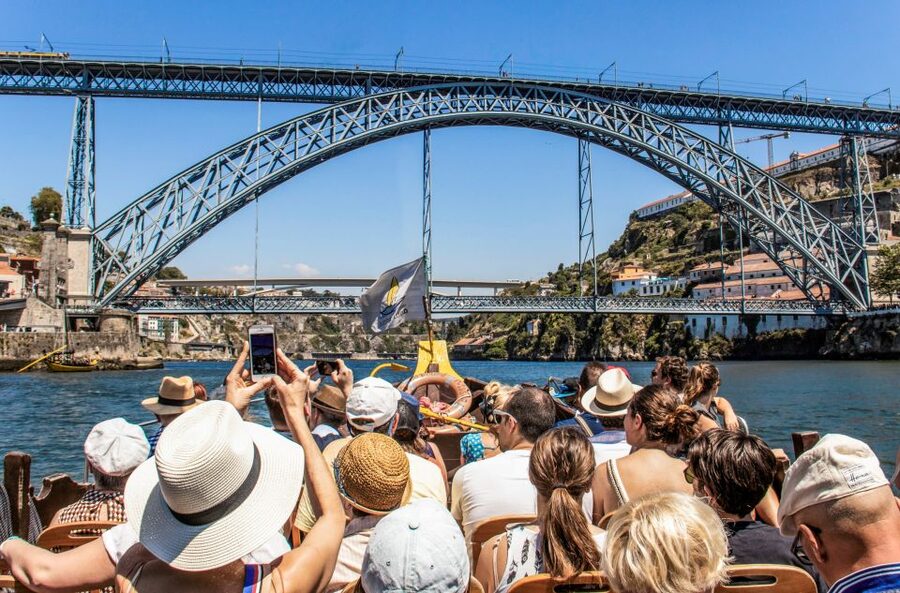 Porto: Guided Tour by Tuk-Tuk & Optional Douro River Cruise - Why a tuk-tuk fits Porto so well