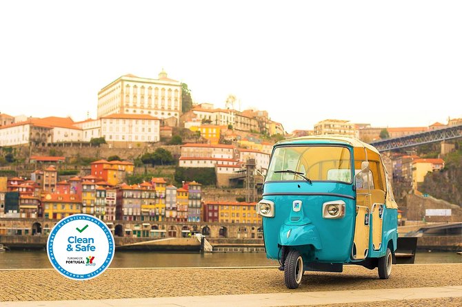 Porto Guided Tour to the Historical Center on a Tuk Tuk - The opening views: theaters, medieval walls, and Porto Cathedral