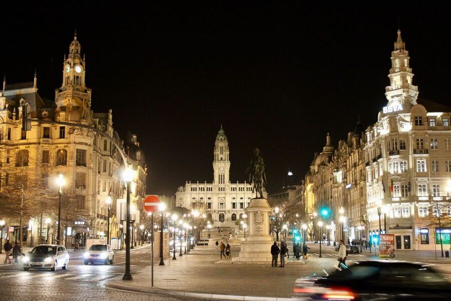 Porto: Guided Walking Tour and Lello Bookshop - Avenida dos Aliados, Porto’s grand civic center