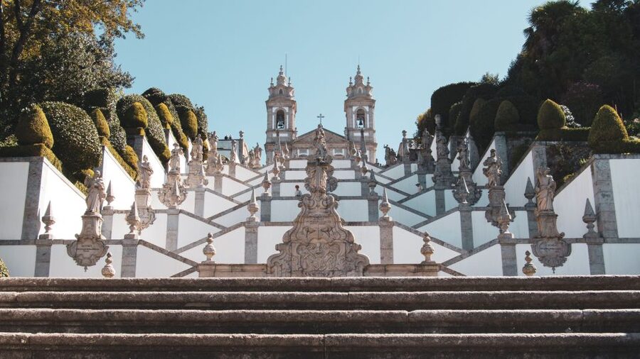 Porto: Guimarães & Braga Tour with Entry Tickets and Lunch - Key points to know before booking