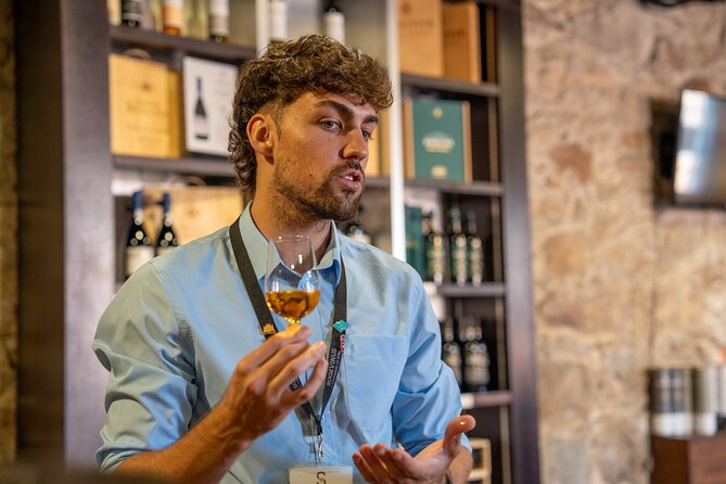 Porto Half-Day Guided Historical Tour with Port Cellar Visit and Tasting - Starting near Mouzinho da Silveira