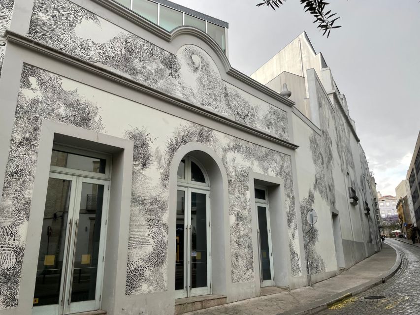 Porto: Half-Day Street Art Tour - Starting at Praça de Carlos Alberto