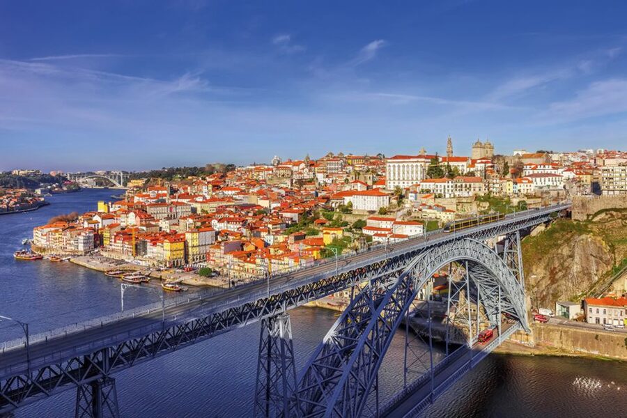 Porto Half-Day Tour and Wine Tasting - São Bento Station and Its Famous Interior