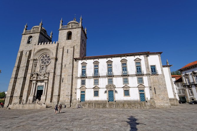 Porto Half Day Tour with River Cruise and Wine Tasting - The Douro River cruise and five-bridge views