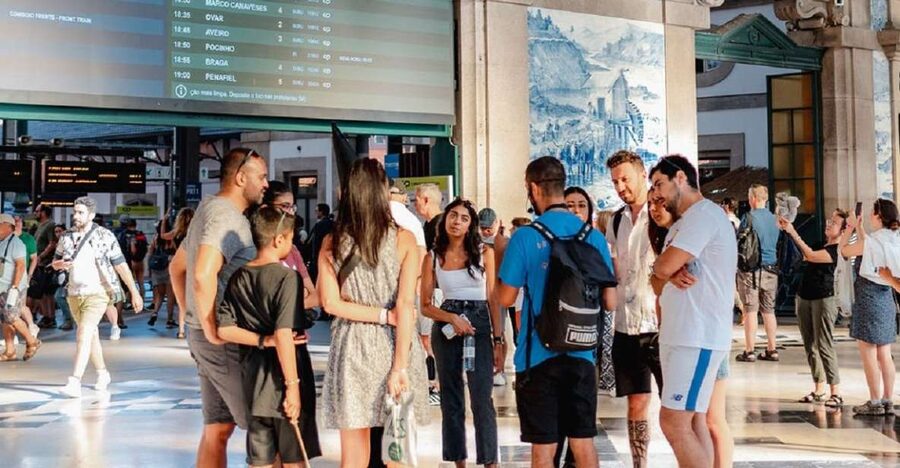 Porto: Harry Potter and City of Porto Guided Walking Tour - Key points at a glance