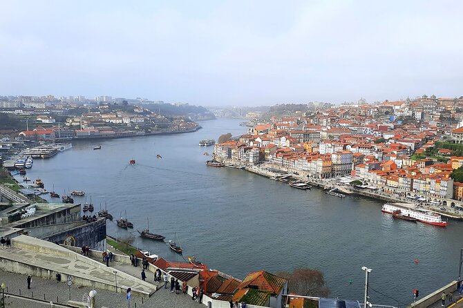 Porto Heritage Night Tour With Fado Show And Dinner Included - What this Porto evening is really like
