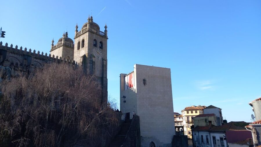 Porto Historic Center: Private Walking Tour & Cathedral - Starting at Porto City Hall