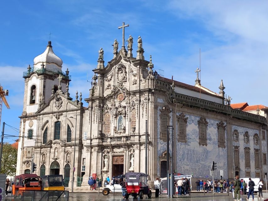 Porto Historic Center: Private Walking Tour & Cathedral - Porto Cathedral, the oldest monument on the route