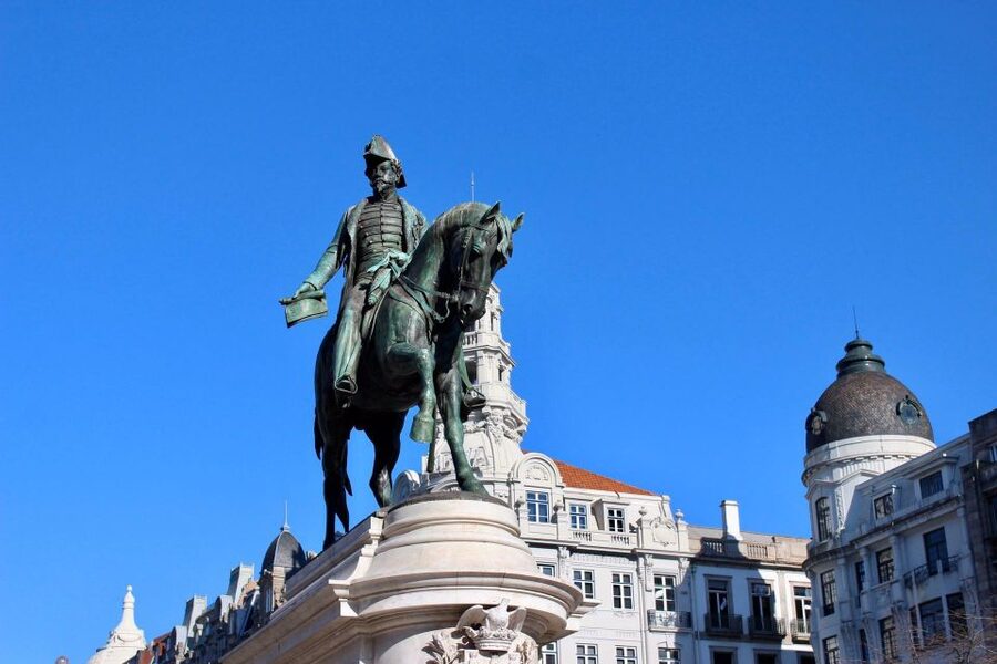 Porto: Historic City Center Walking Tour - Cordoaria Garden and Vitória Hill