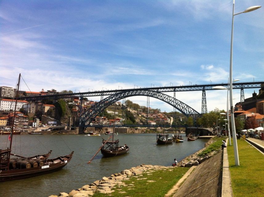 Porto: Historic City Center Walking Tour - What the guides add