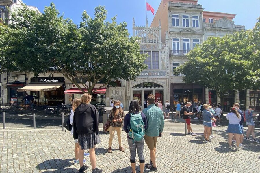 Porto: Historical Center Walking Tour - Art nouveau streets and Lello Bookshop