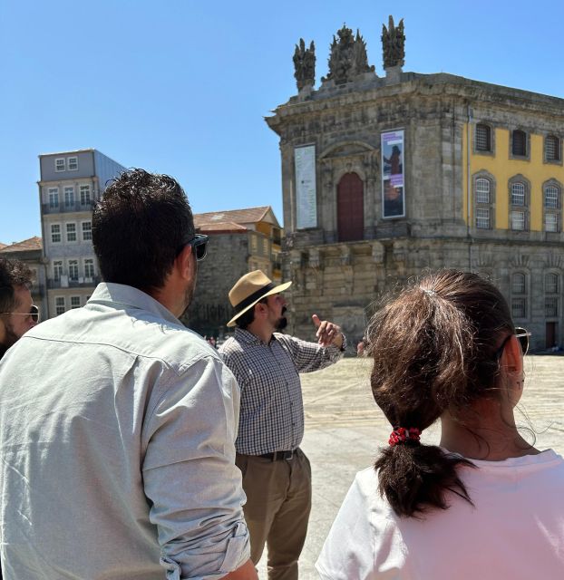 PORTO: Historical Walking Tour - Avenida dos Aliados and City Hall