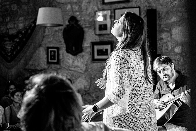 Porto: Live Portuguese Fado Experience with Port Wine - How much video and audience participation should you expect