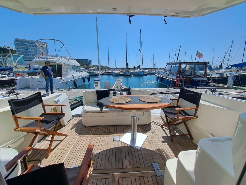 Porto: Luxury Yacht Tour of the 6 Bridges and Douro Estuary - Ribeira from the water