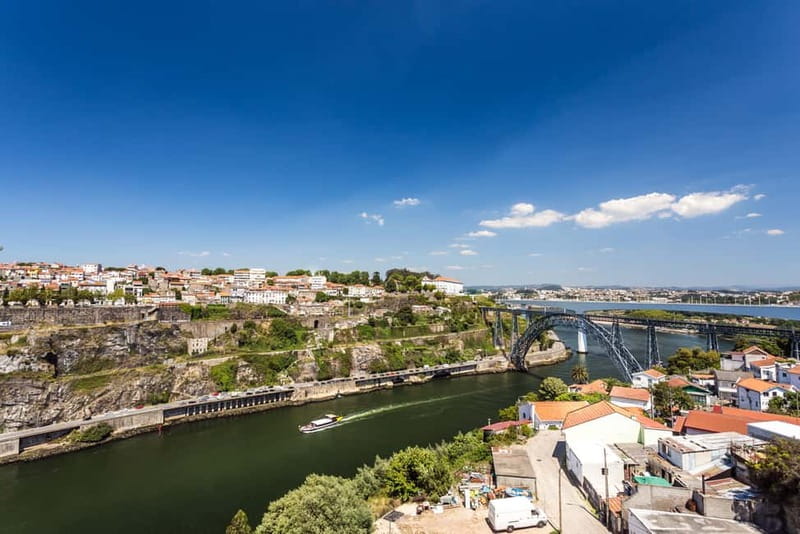 Porto: Magic Train Tour and Port Wine Cellar with Tastings - The return ride and what it does well