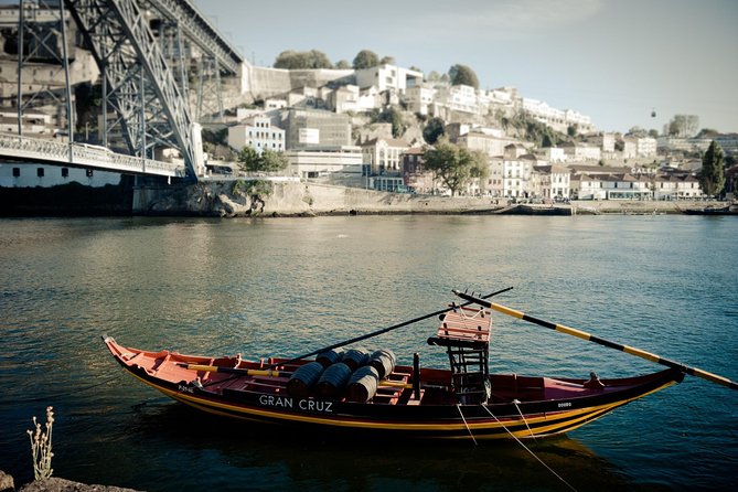 Porto: Morning City Tour with Six Bridges Cruise - Clérigos Tower and central Porto