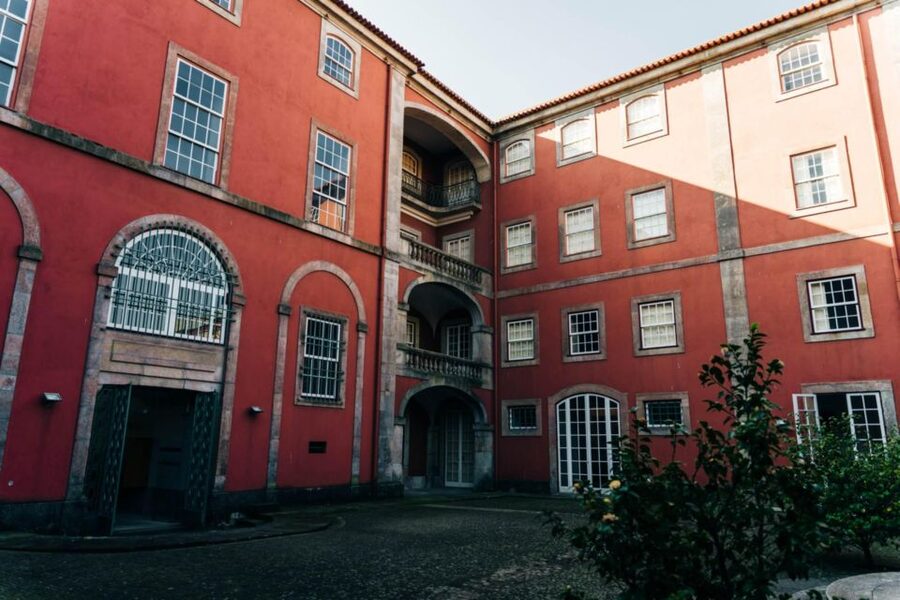 Porto: National Museum Soares dos Reis E-Ticket & City Tour - What this Porto museum visit actually includes