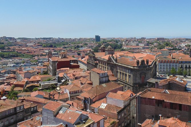 Porto Old Jewish Quarters Half-Day Walking Tour - Walking the old center, where the evidence is easy to miss