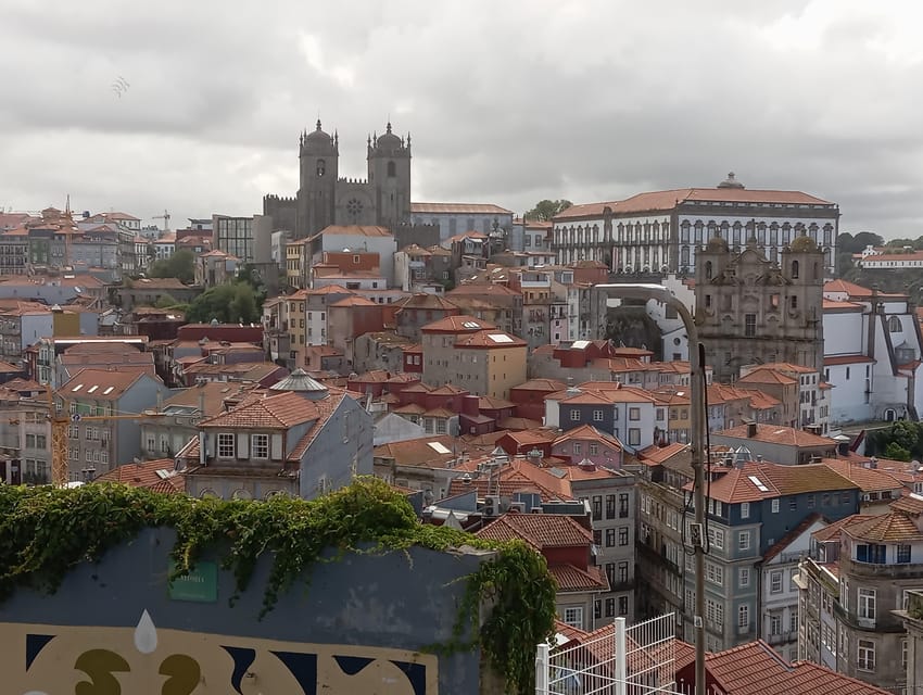 Porto - Old Town Tour with an official guide - From Sé Cathedral into old Porto