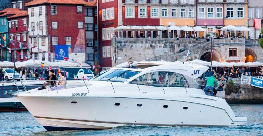 Porto: Passeio em iate privado no Douro com welcome drink - Key details before you book