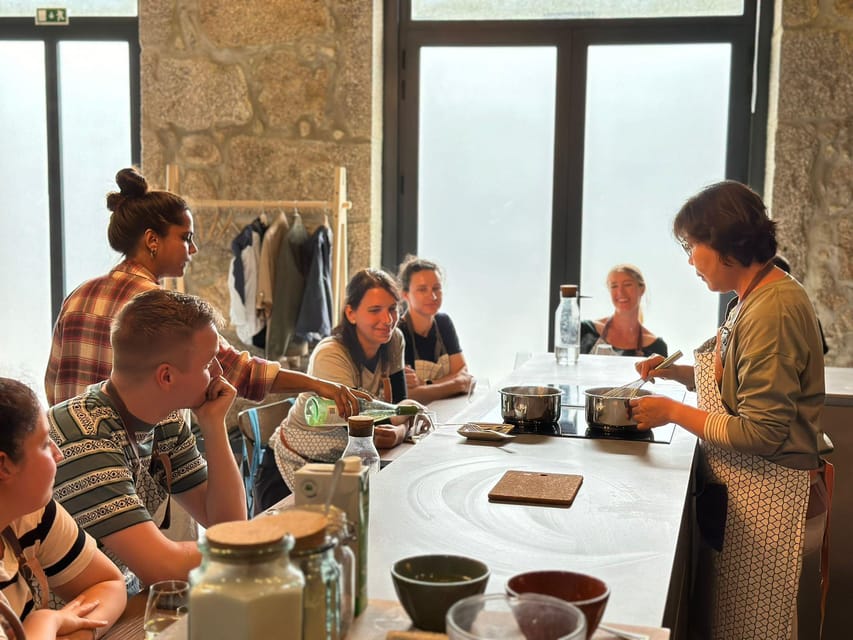 Porto: Pastel de Nata Cooking Class from Scratch - Filling the shells and preparing the custard