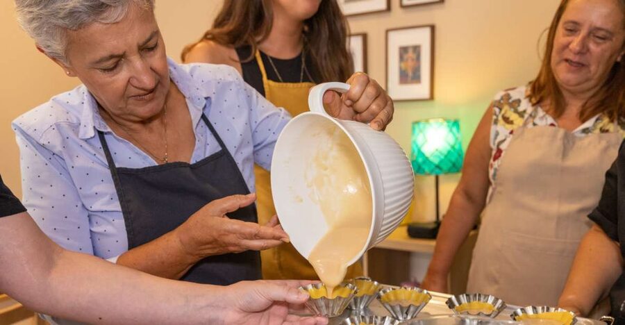 Porto: Pastel de Nata Cooking Class with Grandma's Recipe - A genuine welcome in a local kitchen