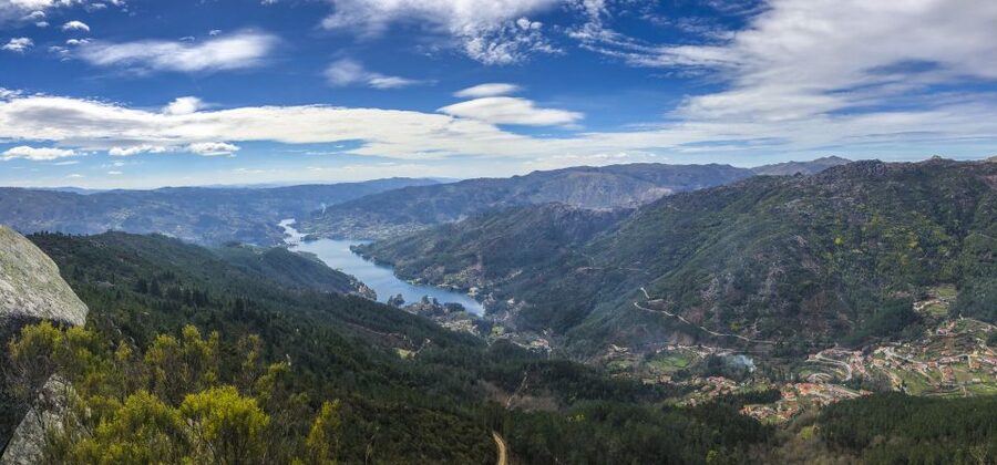 Porto: Peneda-Gerês National Park Tour with Kayaking & Lunch - Leaving Porto for Peneda-Gerês
