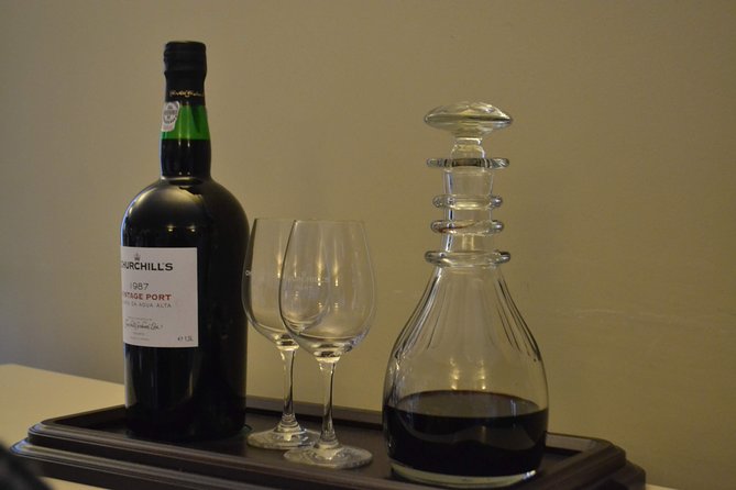 Porto: Port and Douro Wine Walking Tour With 9 Wine Tastings - The guide can shape the whole afternoon