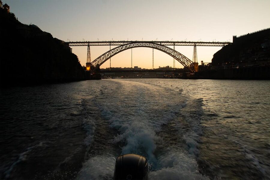 Porto: Port Wine Sunset Boat Tour - Leaving Marina do Freixo for the Luís I Bridge
