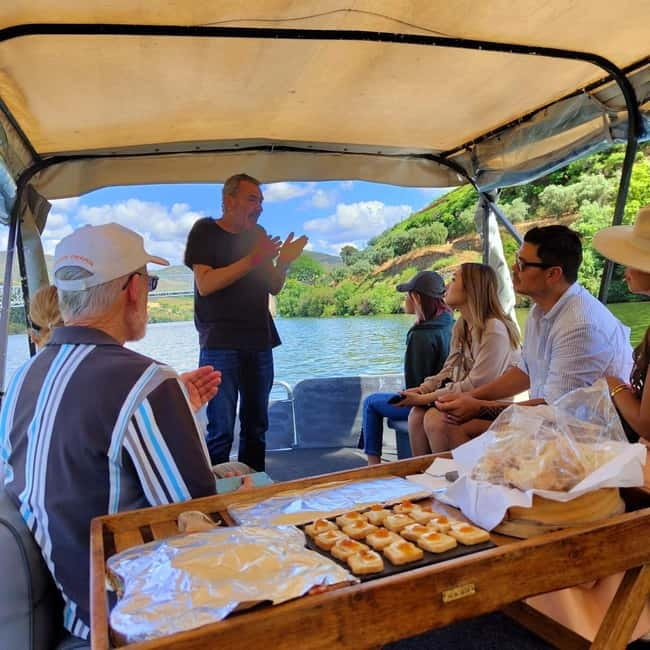 Porto: Premium Douro Valley Small-Group Tour, Cruise & Lunch - A family-farm lunch in Pinhão