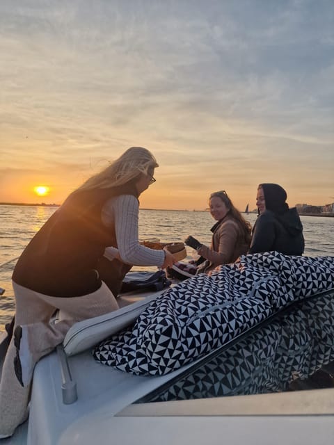 Porto: Private 6 Bridges Tour, welcome drink & sunset option - Why this Douro cruise is different from a standard city tour