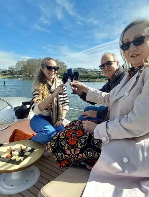 Porto: Private 6 Bridges Tour, welcome drink & sunset option - Turning toward Foz do Douro and the estuary
