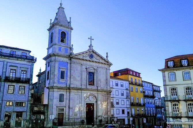 Porto private afternoon tour, discover the most iconic attractions - Batalha, the old walls, and Porto Cathedral