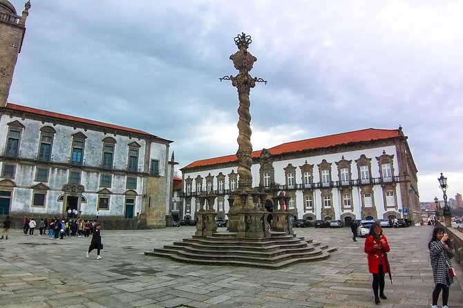 Porto private afternoon tour, discover the most iconic attractions - What the $185.43 price really buys