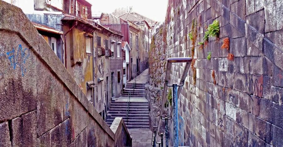 Porto: Private Bike Tour with a Local Guide - Starting in Miragaia beside the Douro