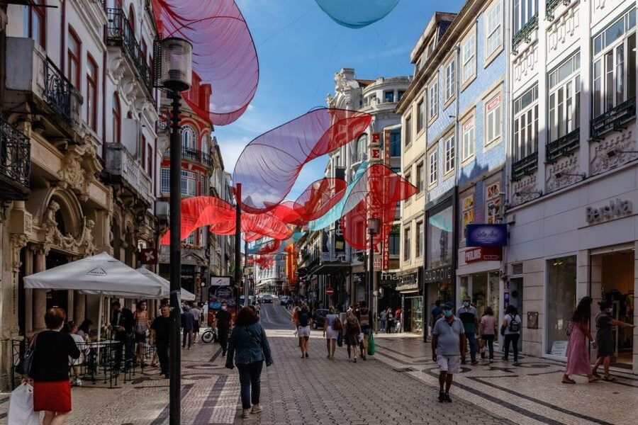 Porto: Private Custom Tour with a Local– Icons & Hidden Gems - Choosing between Porto icons and quieter corners