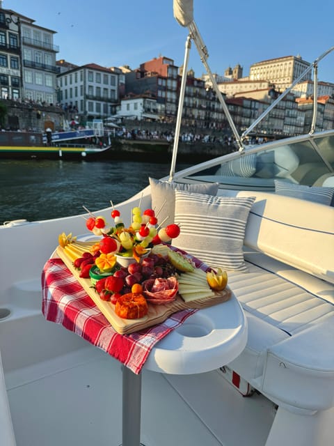 Porto: Private Douro River Bridges Cruise with Food & Wine - Why the Douro is the right place to see Porto