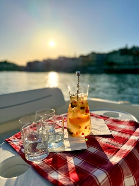 Porto: Private Douro River Bridges Cruise with Food & Wine - Heading toward Foz do Douro